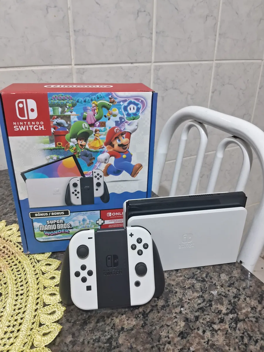 Bundle Nintendo Switch + Super Mario Bros. Wonder + 3 Meses de Assinatura Nintendo Switch Online