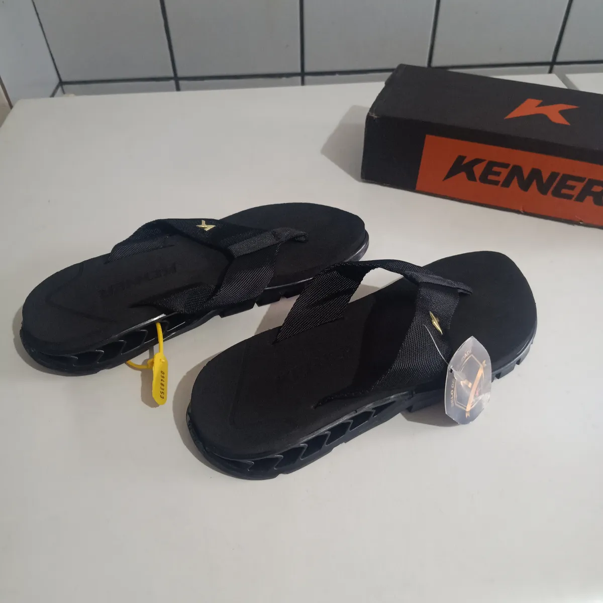Chinelo Kenner De Dedo L7 Masculino Black Rakka Dia A Dia